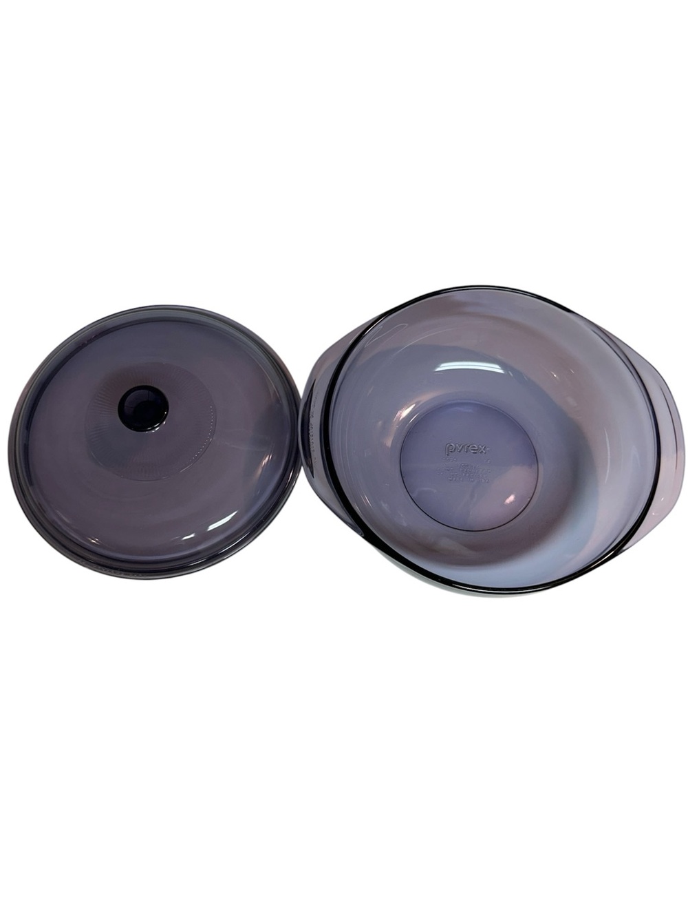 Pyrex amethyst round casserole dish